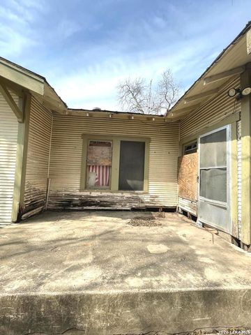 737 Porter st, San Antonio, TX 78210
