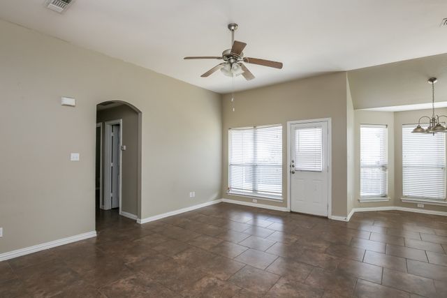 125 Currie Court, Crowley, TX 76036