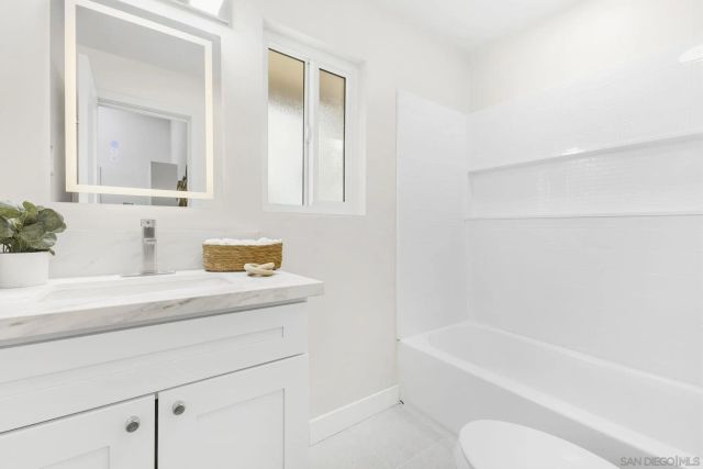 5931 Howell Dr Unit 14, La Mesa, CA 91942