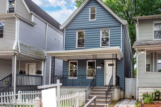 125 Shepard Ave, East Orange City, NJ 07018