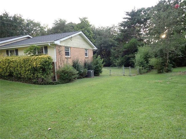 8295 Valley Stream Drive, Jonesboro, GA 30236