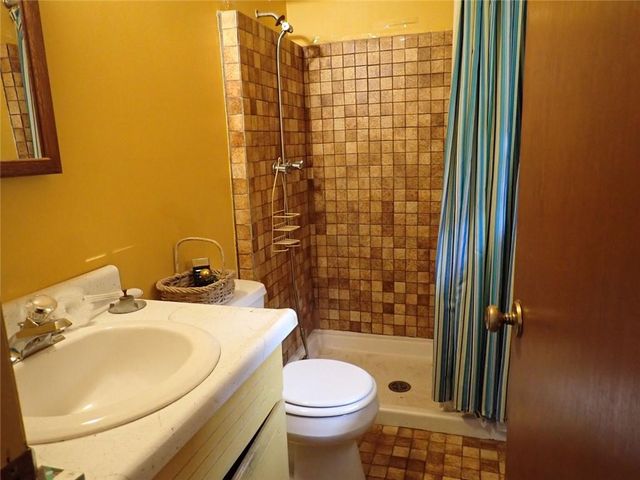 8295 Valley Stream Drive, Jonesboro, GA 30236
