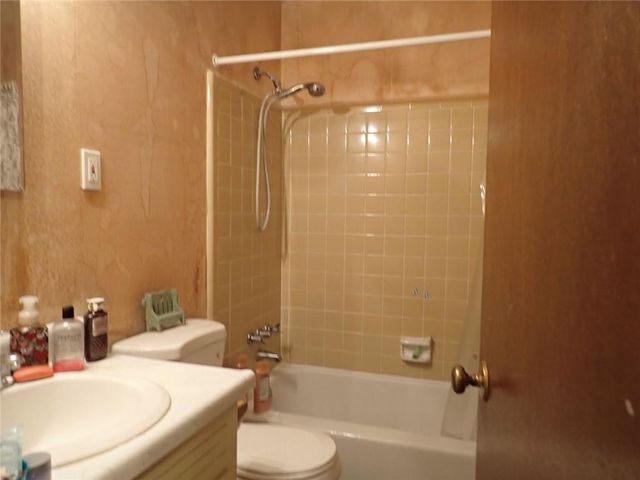 8295 Valley Stream Drive, Jonesboro, GA 30236