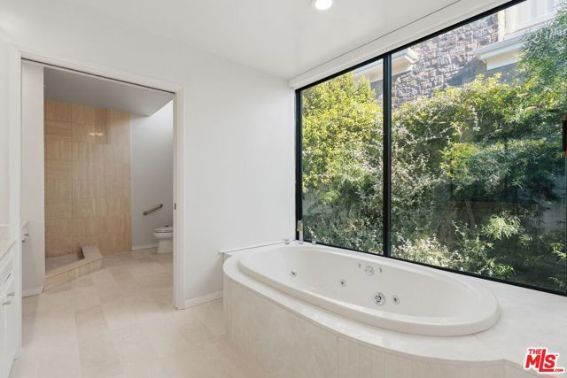 510 Toyopa Drive, Pacific Palisades (los Angeles), CA 90272