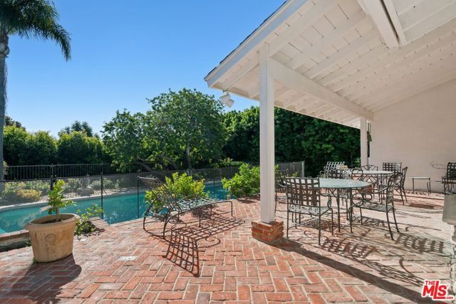 510 Toyopa Drive, Pacific Palisades (los Angeles), CA 90272