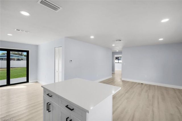 1389 Pine AVE, North Fort Myers, FL 33917