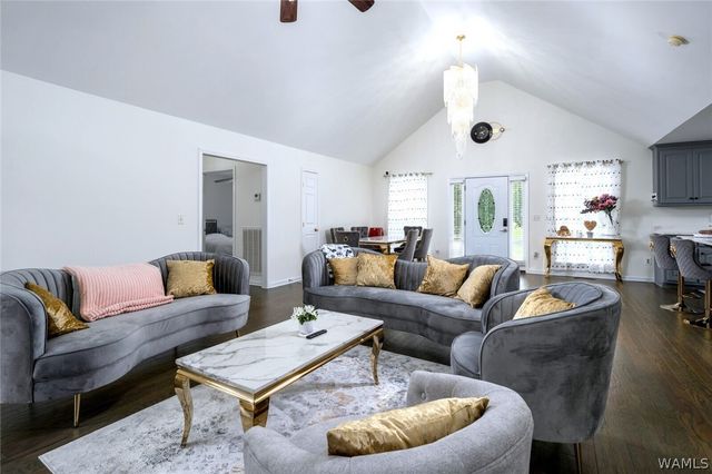 17020 Stonecliff, Northport, AL 35475