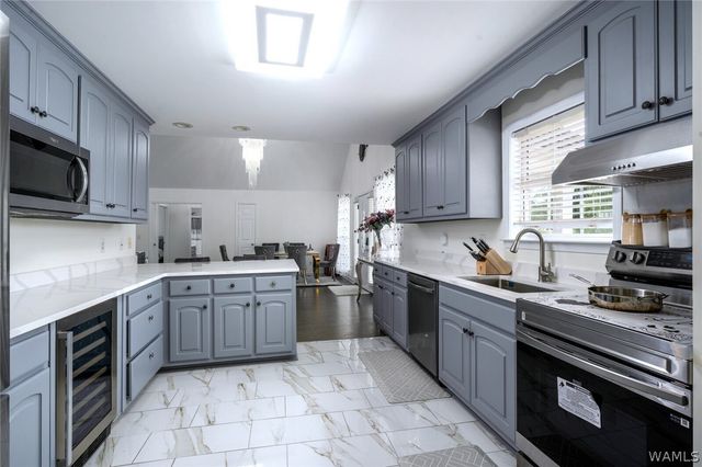 17020 Stonecliff, Northport, AL 35475