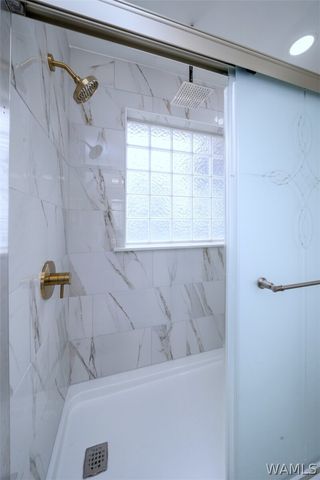 17020 Stonecliff, Northport, AL 35475