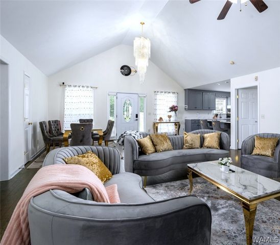 17020 Stonecliff, Northport, AL 35475