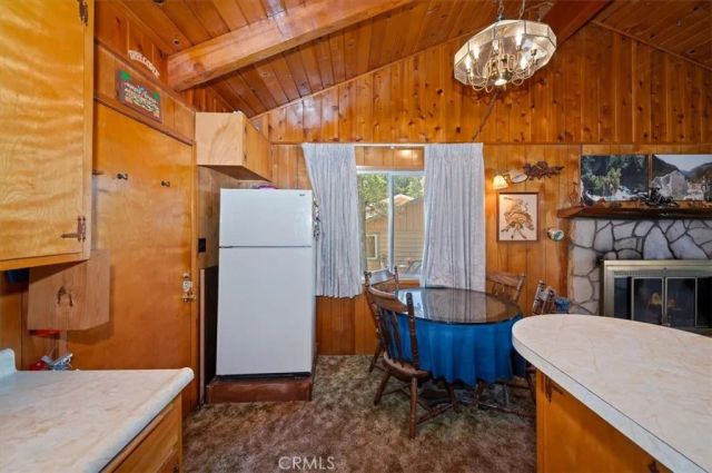 695 Arth Drive, Crestline, CA 92325