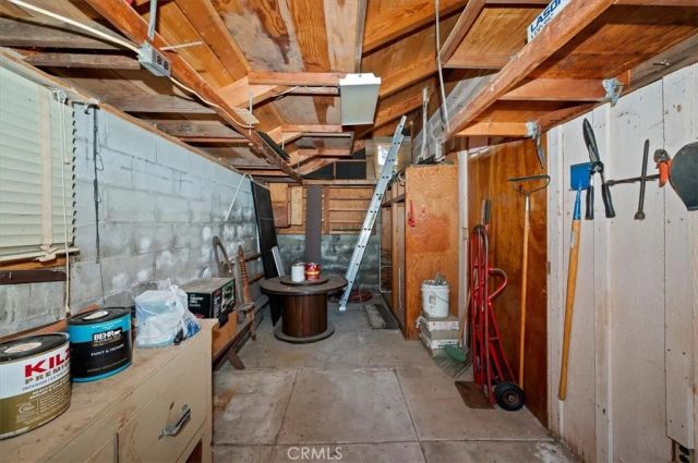 695 Arth Drive, Crestline, CA 92325
