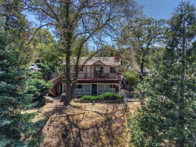 695 Arth Drive, Crestline, CA 92325