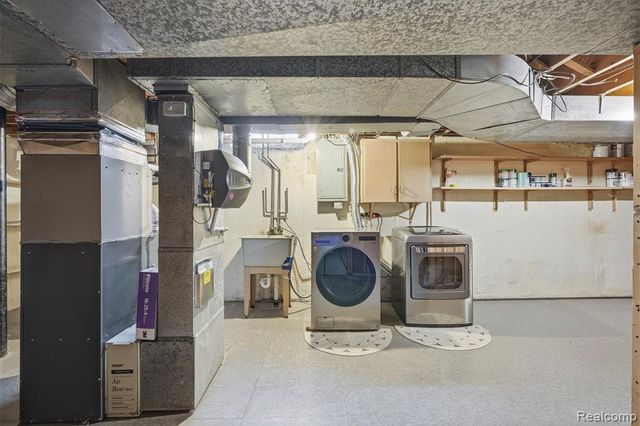 25791 Cunningham Avenue, Warren, MI 48091