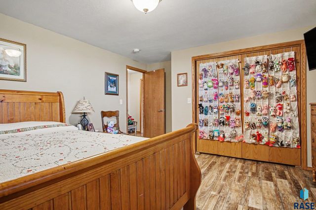 25558 472nd Ave Avenue, Renner, SD 57055