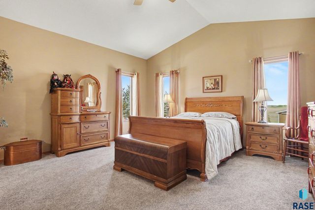 25558 472nd Ave Avenue, Renner, SD 57055