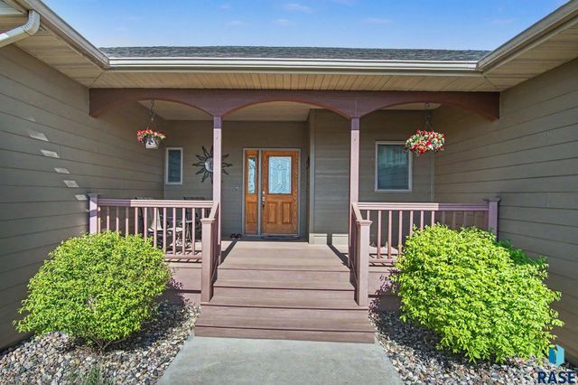 25558 472nd Ave Avenue, Renner, SD 57055