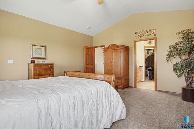 25558 472nd Ave Avenue, Renner, SD 57055