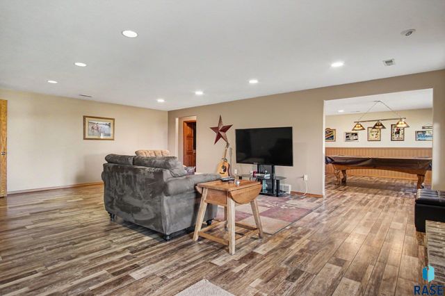25558 472nd Ave Avenue, Renner, SD 57055