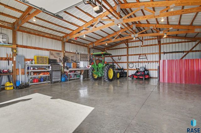 25558 472nd Ave Avenue, Renner, SD 57055
