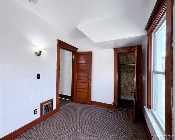 16 Victory Avenue, Lackawanna, NY 14218