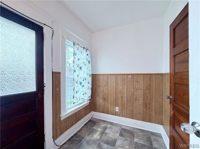 16 Victory Avenue, Lackawanna, NY 14218