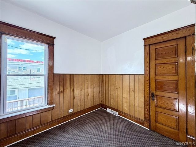 16 Victory Avenue, Lackawanna, NY 14218