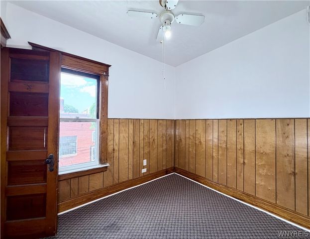 16 Victory Avenue, Lackawanna, NY 14218