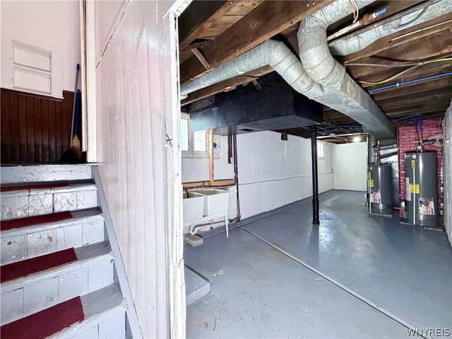 16 Victory Avenue, Lackawanna, NY 14218