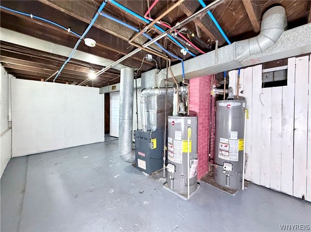 16 Victory Avenue, Lackawanna, NY 14218