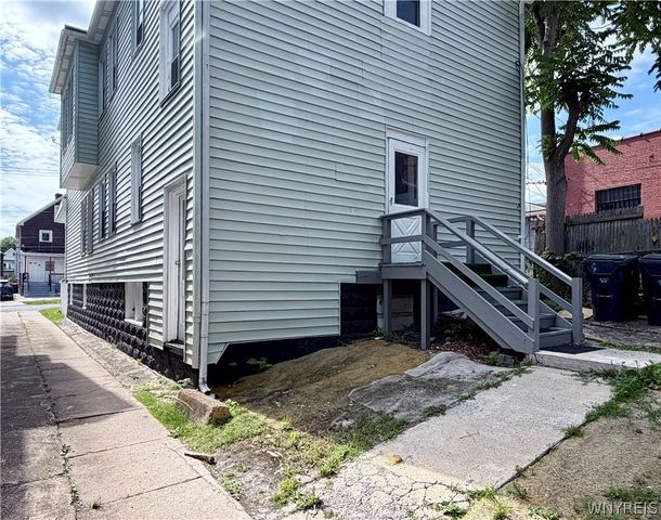 16 Victory Avenue, Lackawanna, NY 14218