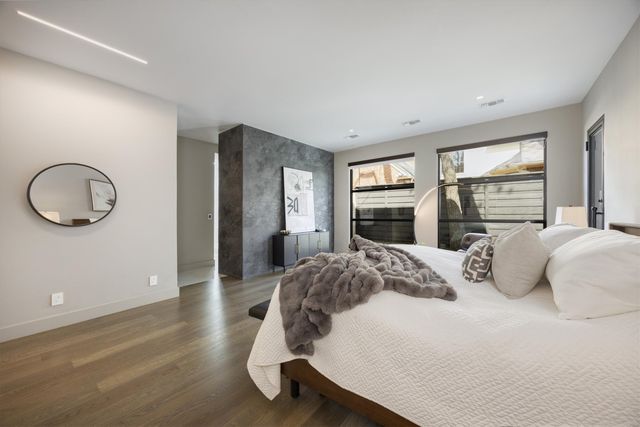 5814 Flintshire Lane, Dallas, TX 75252