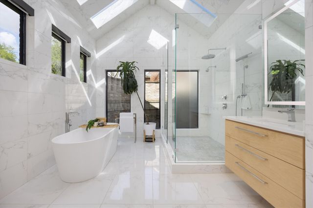 5814 Flintshire Lane, Dallas, TX 75252