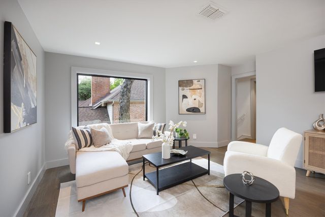 5814 Flintshire Lane, Dallas, TX 75252