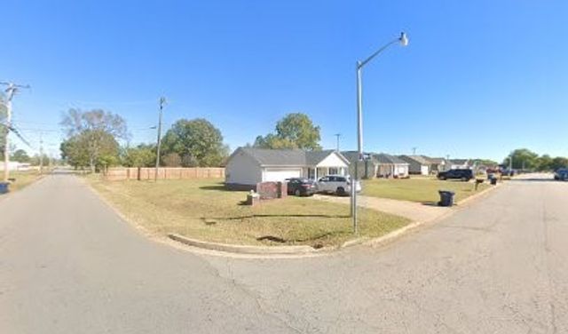 32 Cypress Avenue, Clarksville, AR 72830