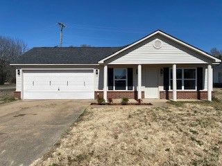 32 Cypress Avenue, Clarksville, AR 72830
