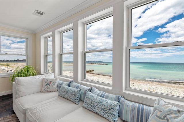 70 Moore St PH, Winthrop, MA 02152