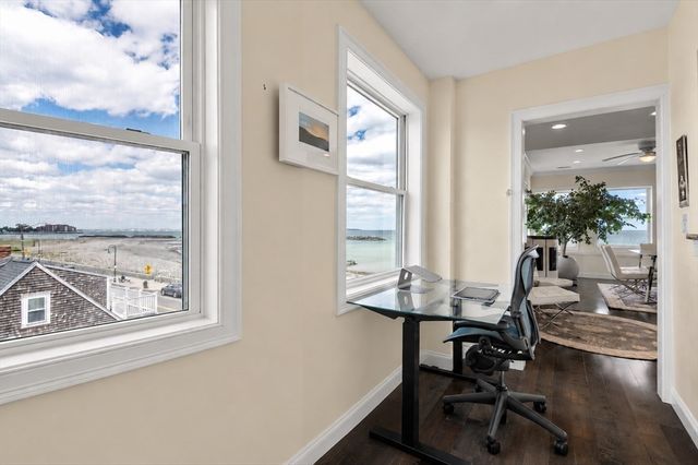 70 Moore St PH, Winthrop, MA 02152