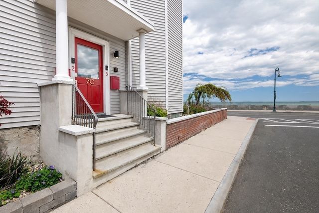 70 Moore St PH, Winthrop, MA 02152
