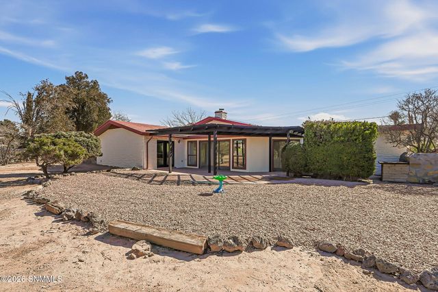 3005 Ronna Drive, Las Cruces, NM 88001