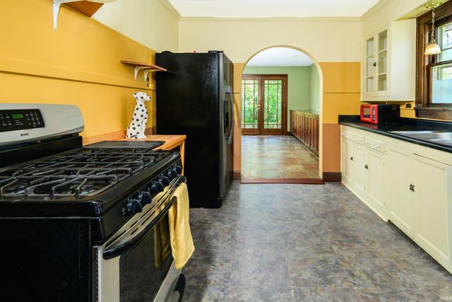 1309 S Lincoln Street, Bloomington, IN 47401