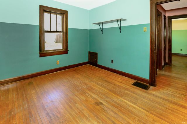 1309 S Lincoln Street, Bloomington, IN 47401