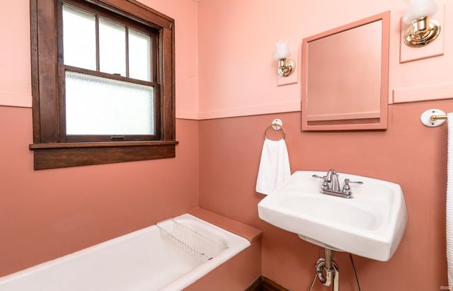 1309 S Lincoln Street, Bloomington, IN 47401