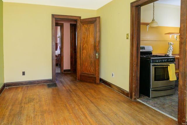 1309 S Lincoln Street, Bloomington, IN 47401