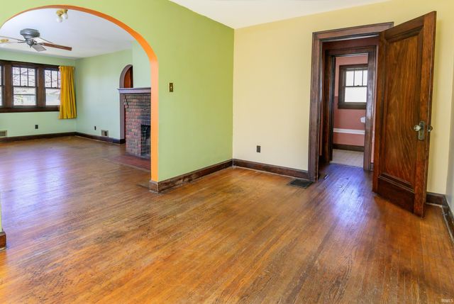 1309 S Lincoln Street, Bloomington, IN 47401