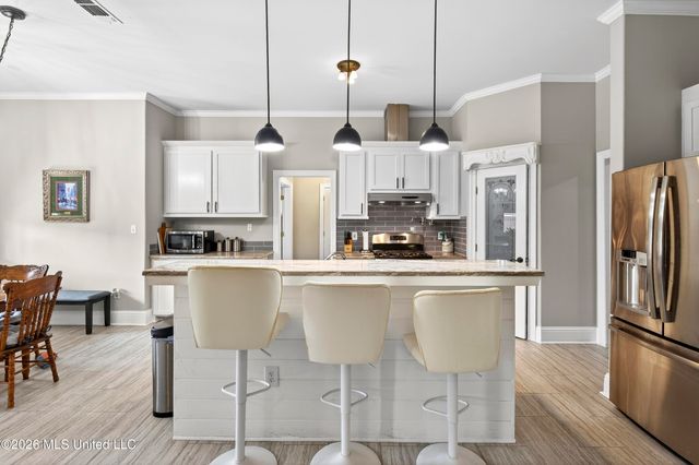 20185 Belle Vue Circle, D'iberville, MS 39540