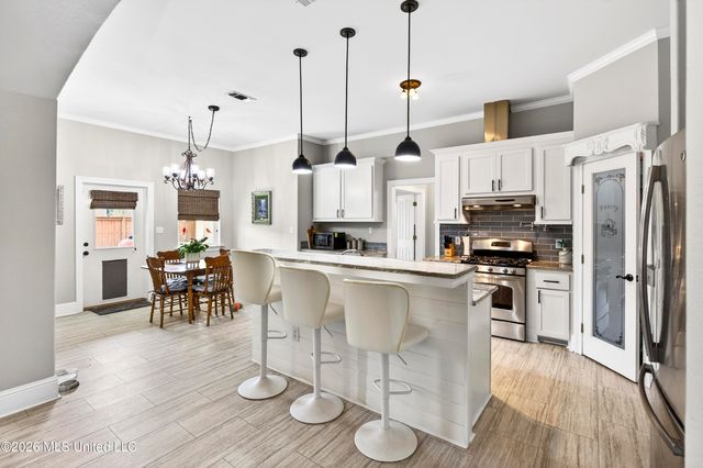 20185 Belle Vue Circle, D'iberville, MS 39540