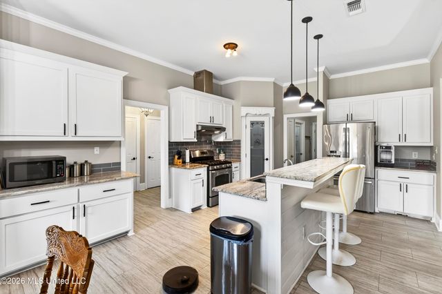 20185 Belle Vue Circle, D'iberville, MS 39540