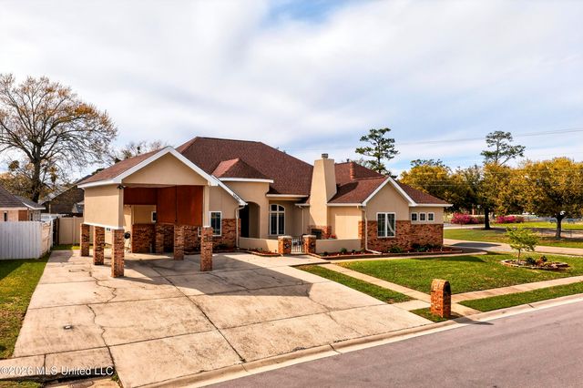 20185 Belle Vue Circle, D'iberville, MS 39540