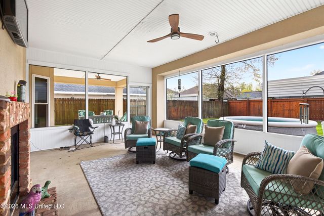 20185 Belle Vue Circle, D'iberville, MS 39540